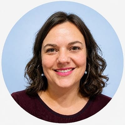 Dr Esther Mowat
